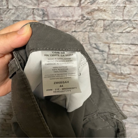 Wrangler Gray Cargo shorts 44 - Picture 3 of 3